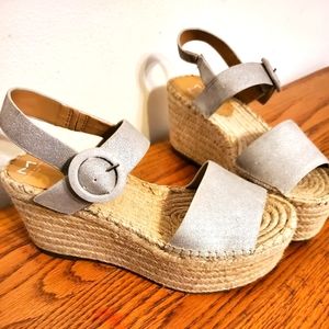 Rex espadrille Marc Fisher Brand size 9M silver